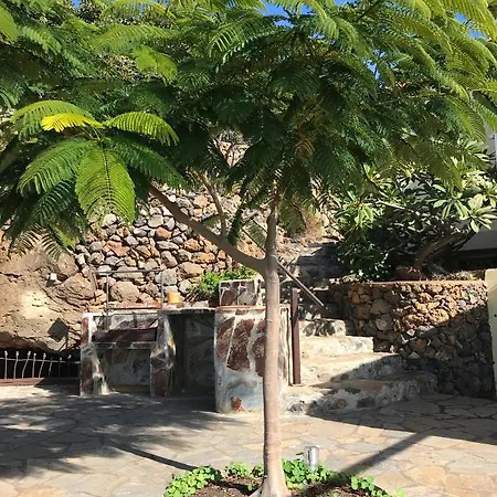 Adhara بيت للعطل تيخارافي